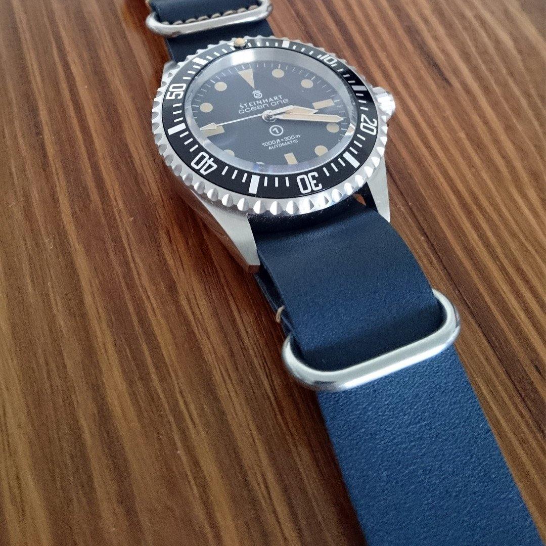 LUX LEATHER NAVY ZULU - The Sydney Strap Co.